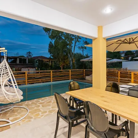 Sea La Vie * ניקיאנה